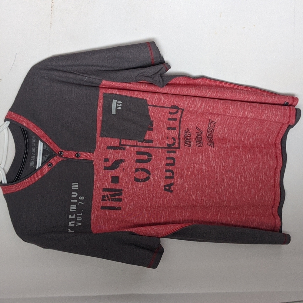 Urban Addiction- Men's T-shirt Size XL